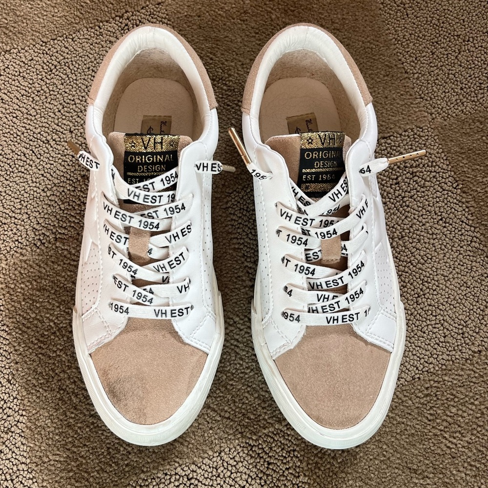 Vintage Havana sneakers